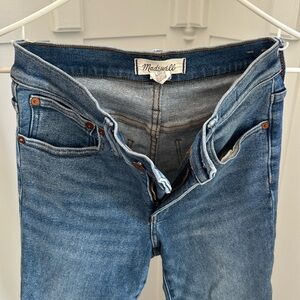 Madewell cali Demi bootcut size 27 Tall jeans. Rarely worn.